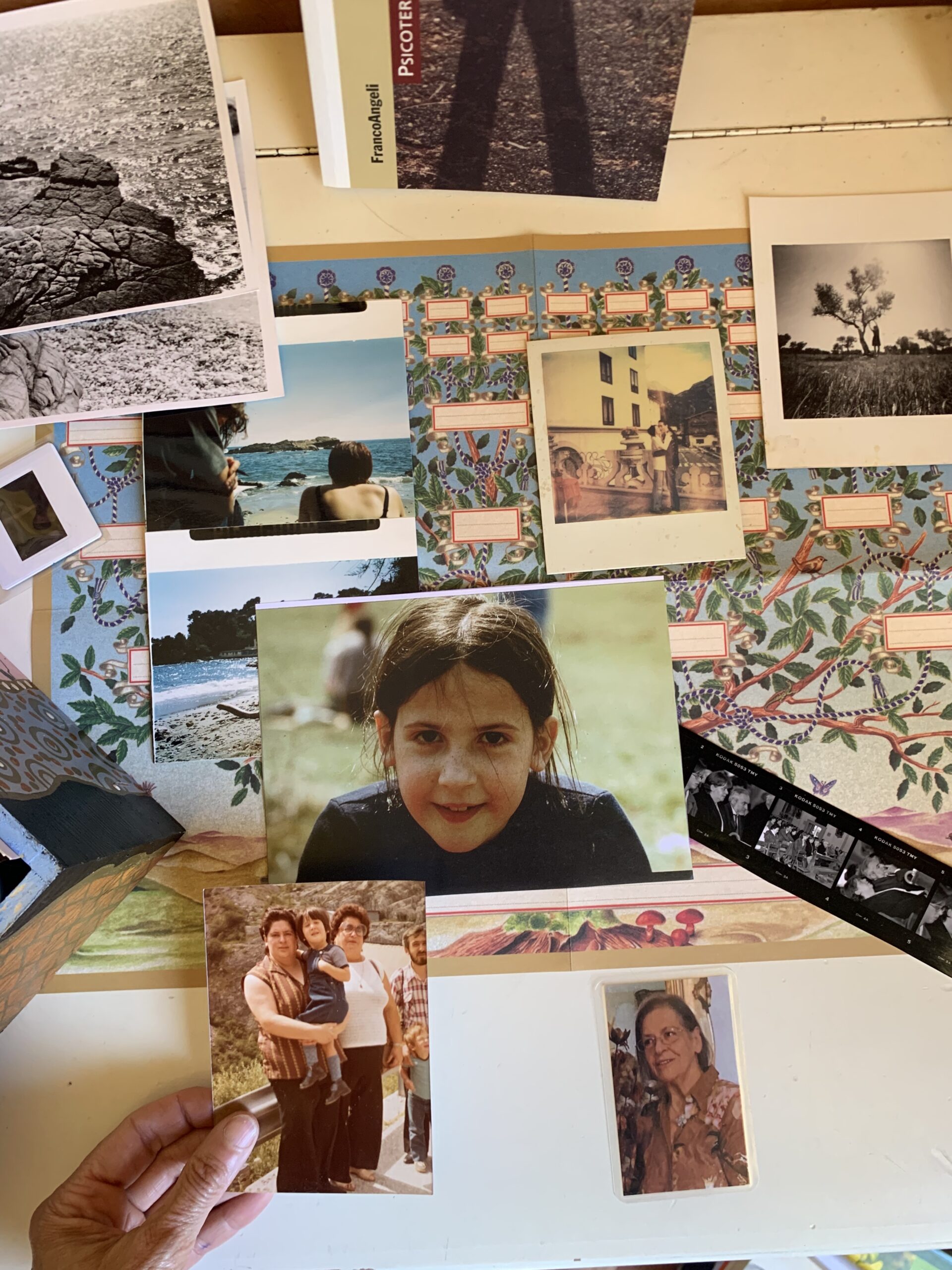 Genogramma Fotografico ovvero utilizzo delle fotografie per esplorare la storia famigliare